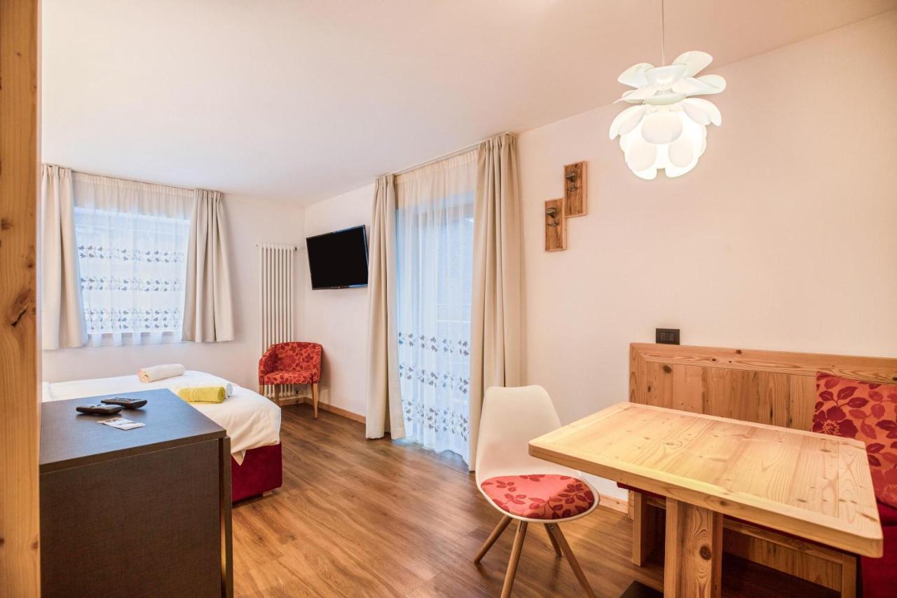 Chalet Osmar Suite 1 Campitello di Fassa Exteriör bild
