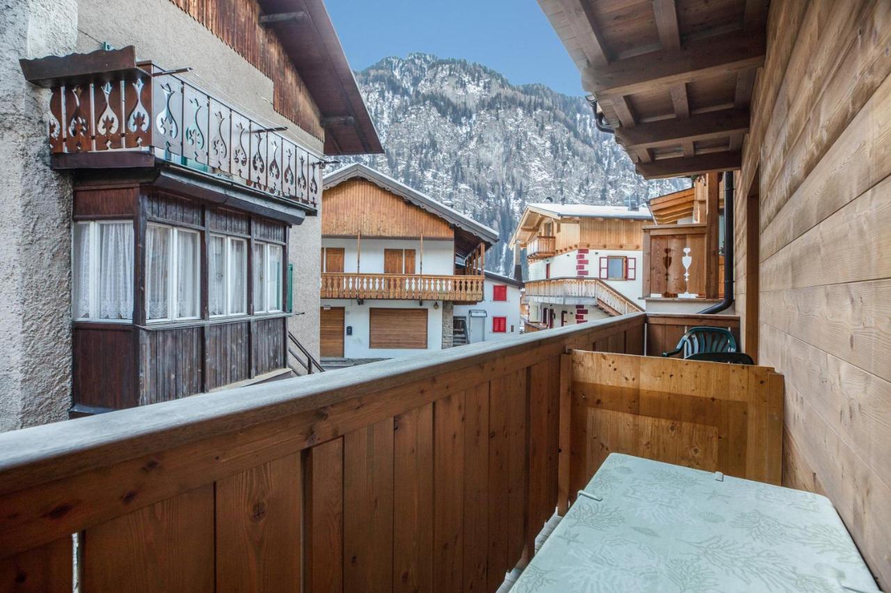 Chalet Osmar Suite 1 Campitello di Fassa Exteriör bild